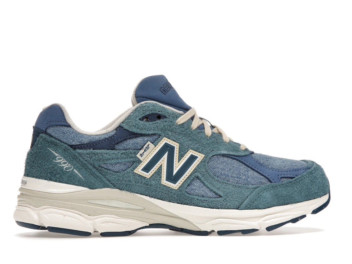 New Balance 990v3 MiUSA Levi's Denim