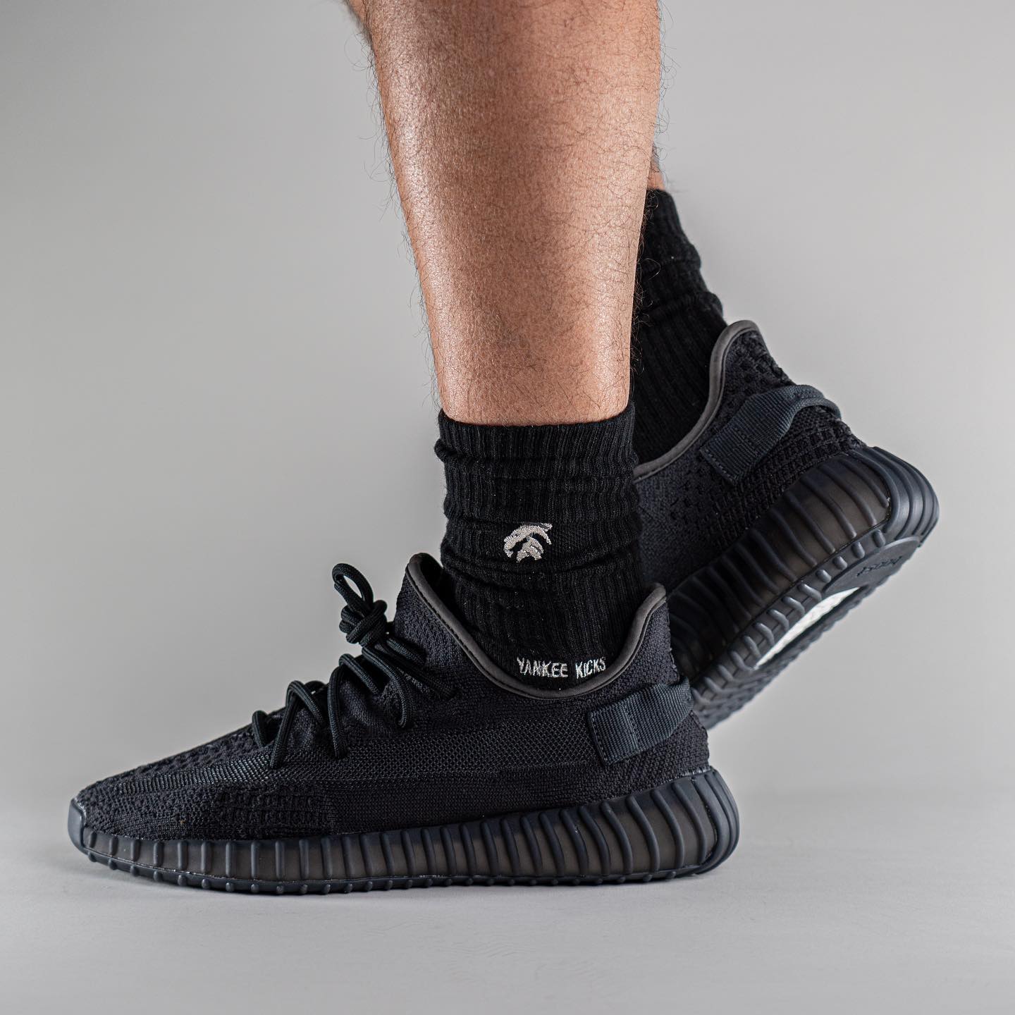 adidas Yeezy Boost 350 V2 Onyx