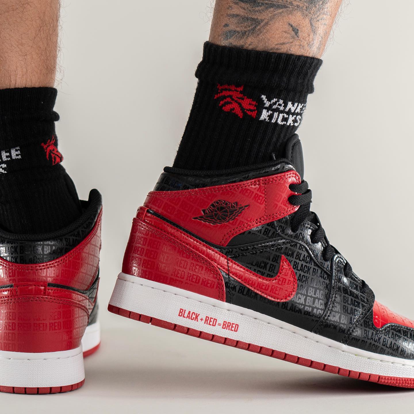 Air Jordan 1 Mid Bred Text (GS)