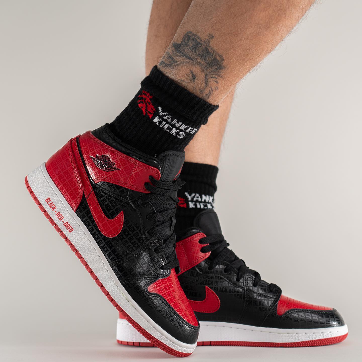 Air Jordan 1 Mid Bred Text (GS)