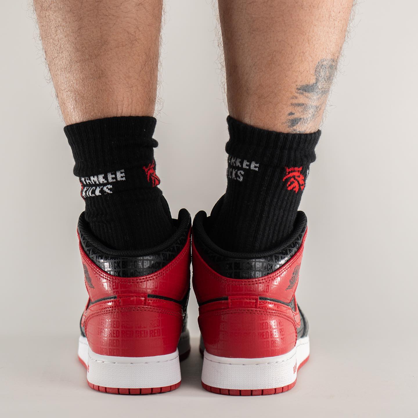 Air Jordan 1 Mid Bred Text (GS)