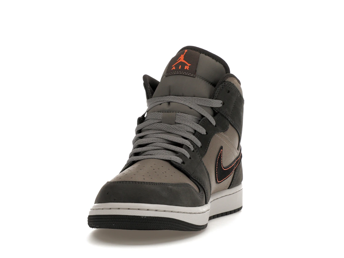Air Jordan 1 Mid Night Stadium