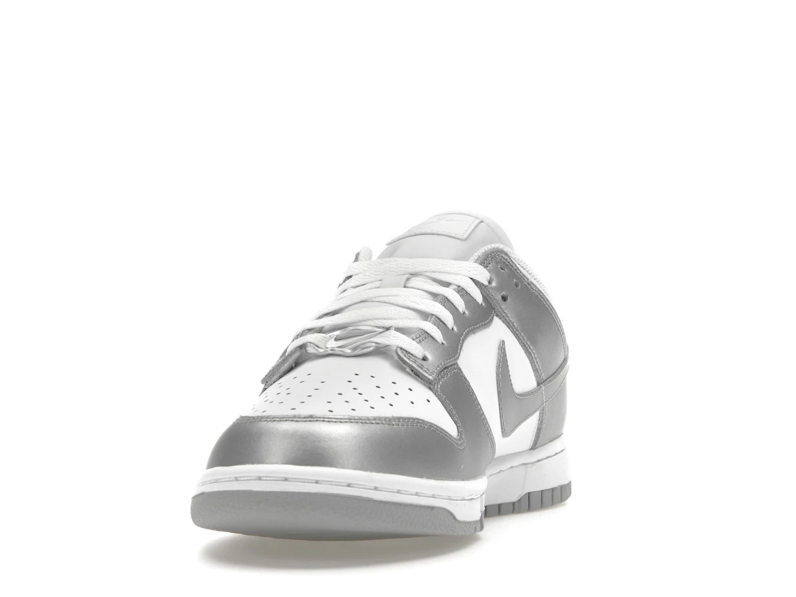 Nike Dunk Low Metallic Silver (W)