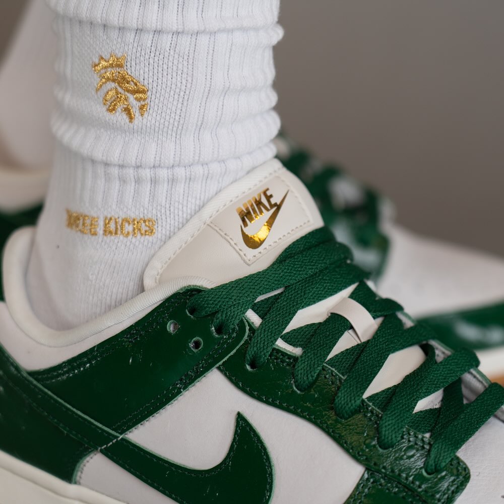 Nike Dunk Low LX Gorge Ostrich (W)