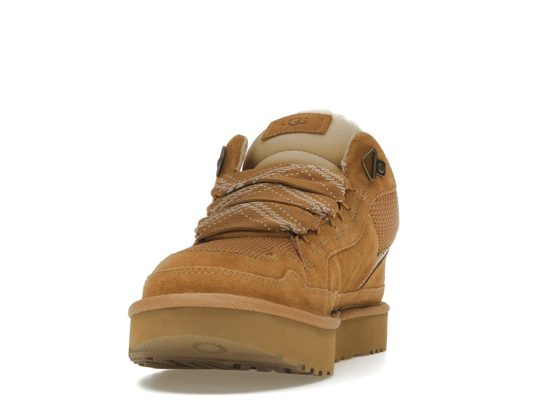 UGG Lowmel Chestnut