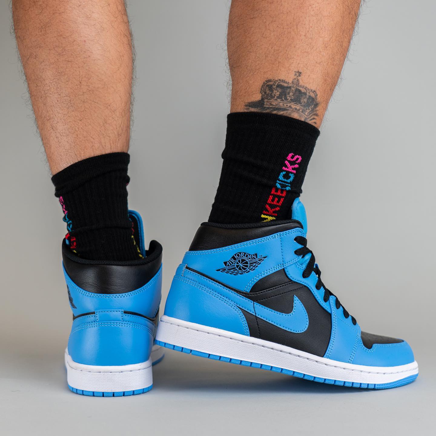 Jordan 1 Mid University Blue Black