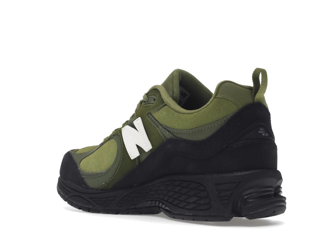 New Balance 2002R The Basement Moss Green