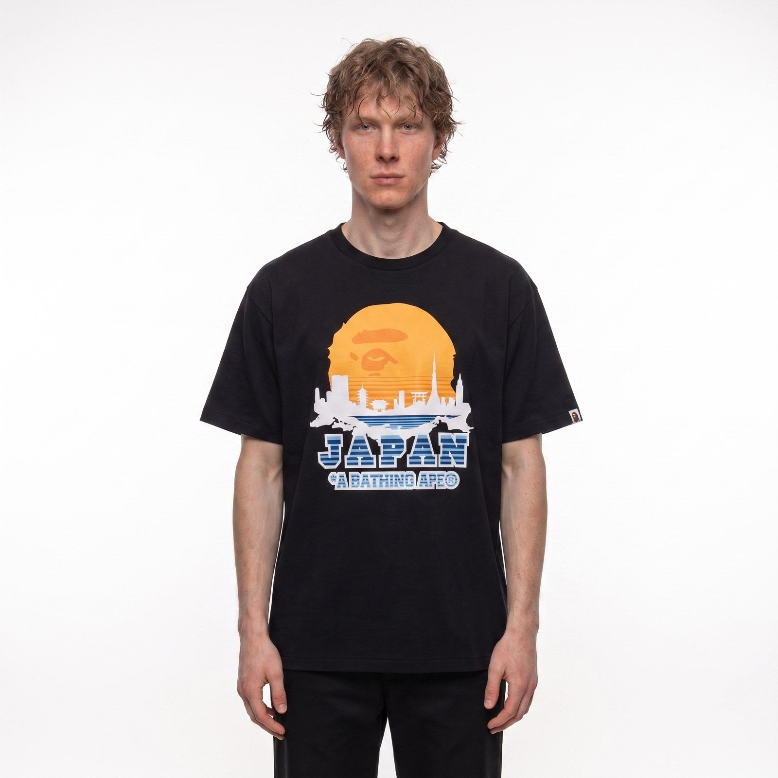 BAPE Japan Silhoutte T-Shirt Black - model foto
