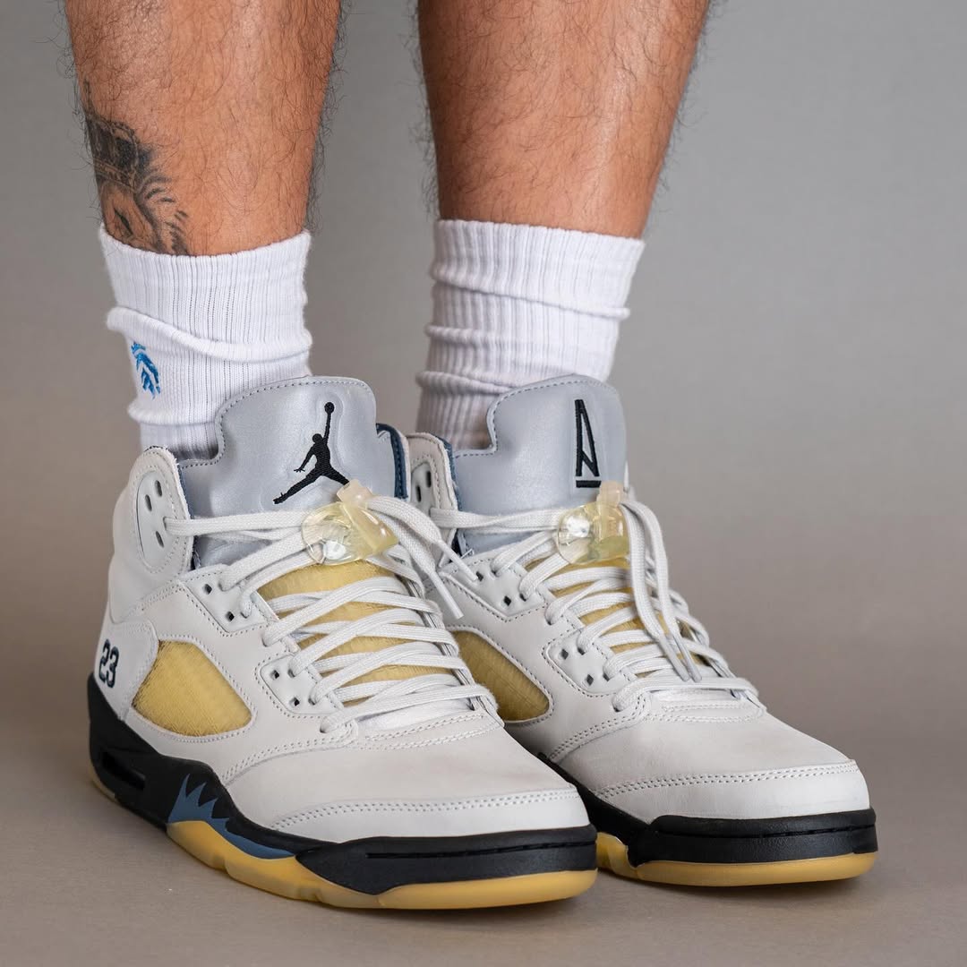 Jordan 5 Retro A Ma Maniére Dawn (W)