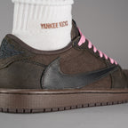 Air Jordan 1 Retro Low OG SP Travis Scott Velvet Brown