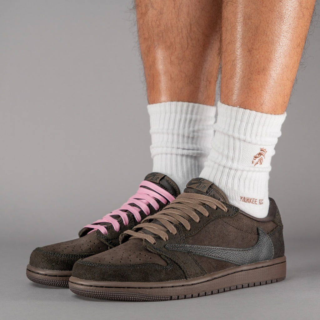 Air Jordan 1 Retro Low OG SP Travis Scott Velvet Brown