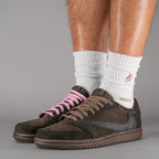 Air Jordan 1 Retro Low OG SP Travis Scott Velvet Brown