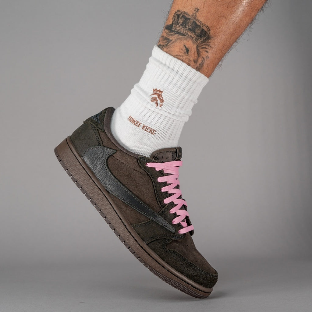 Air Jordan 1 Retro Low OG SP Travis Scott Velvet Brown