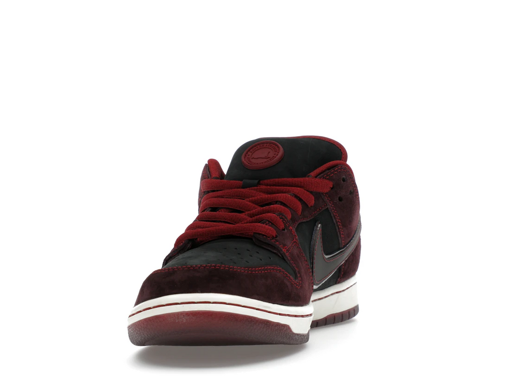 Nike SB Dunk Low Riot Skateshop