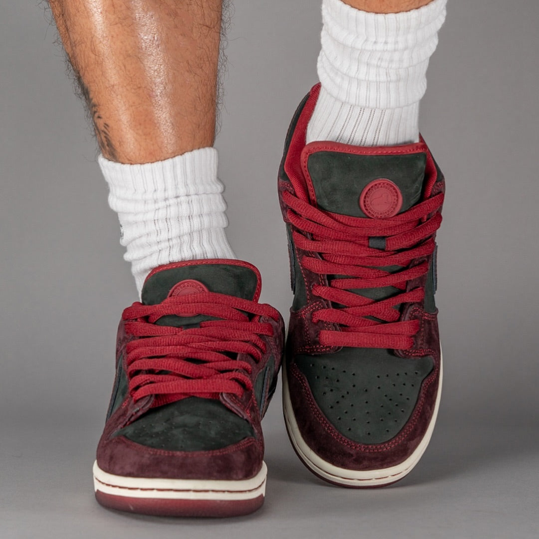Nike SB Dunk Low Riot Skateshop