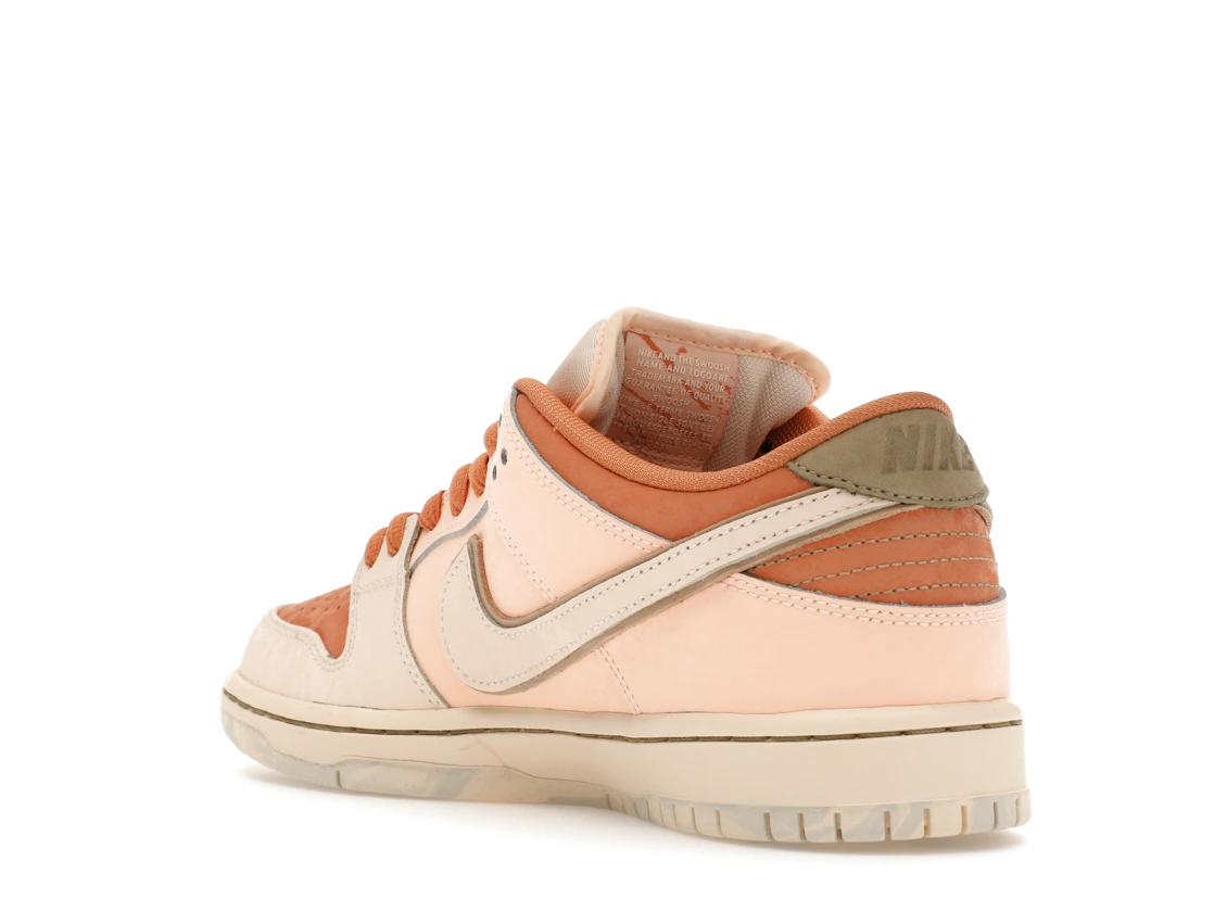 Nike SB Dunk Low Trocadéro Gardens