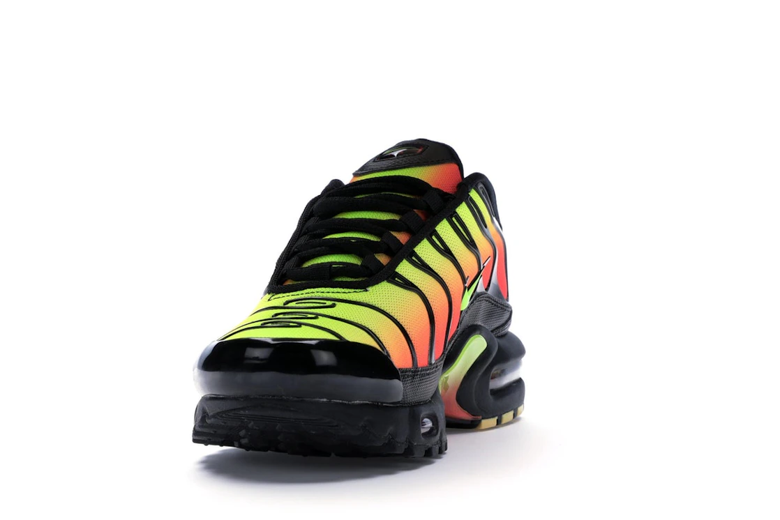 Nike Air Max Plus Black Volt Solar Red (W)