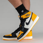 Air Jordan 1 Retro High OG Yellow Toe