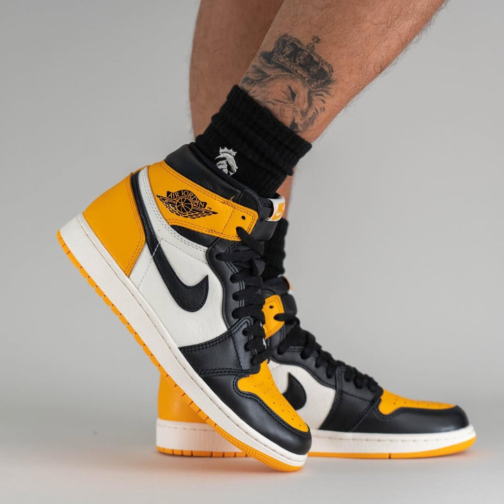 Air Jordan 1 Retro High OG Yellow Toe