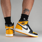 Air Jordan 1 Retro High OG Yellow Toe