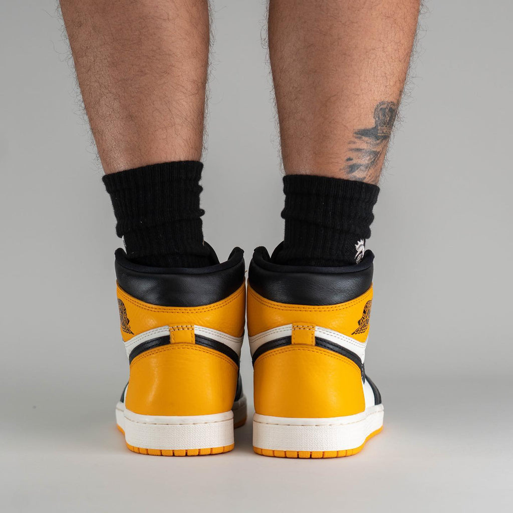 Air Jordan 1 Retro High OG Yellow Toe
