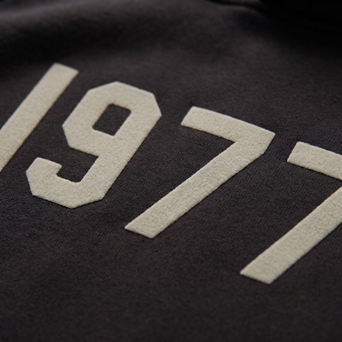 Fear of God Essentials 1977 Iron - Set ADONIO
