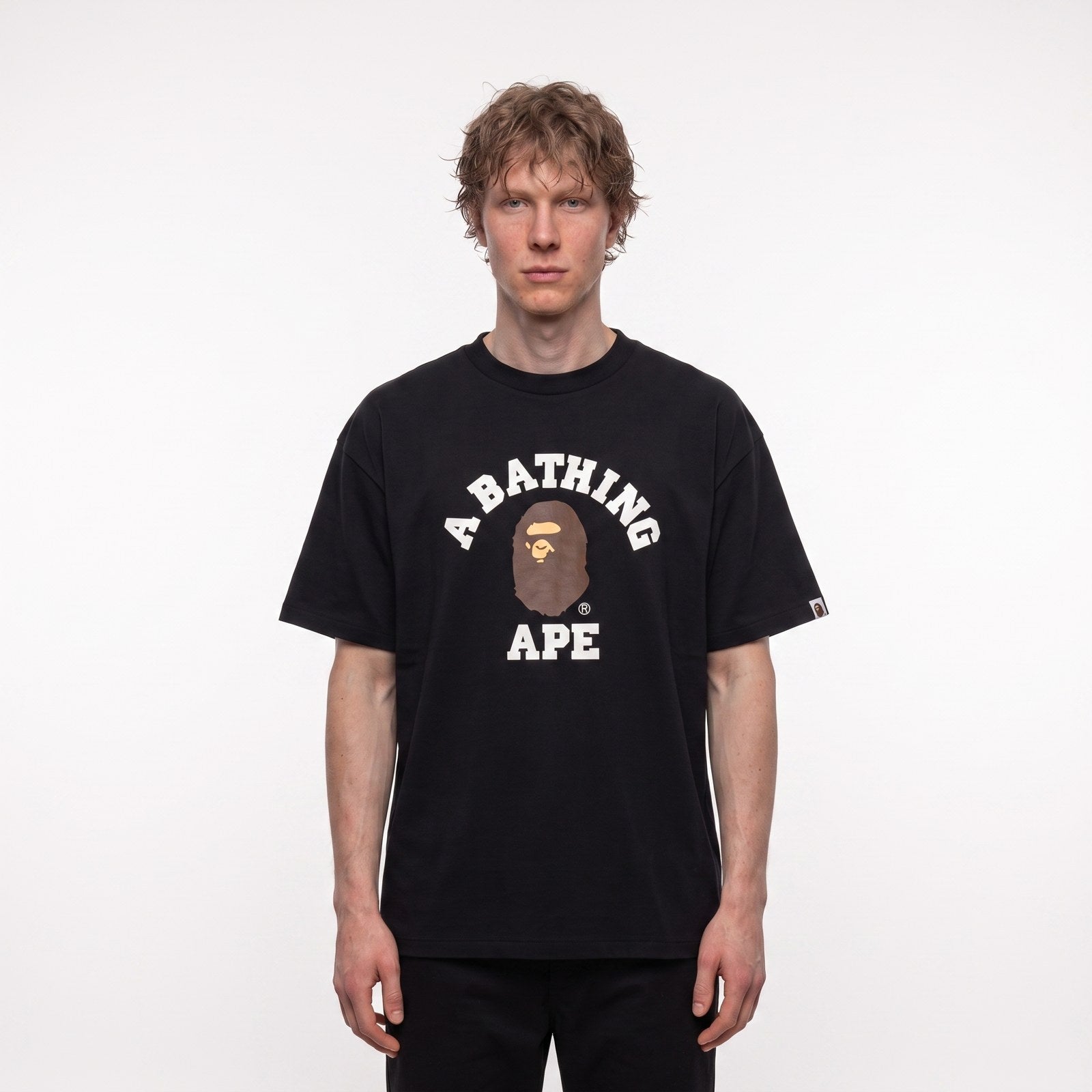 BAPE College T-Shirt Black - model foto