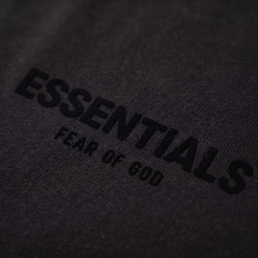 Fear of God Essentials Shorts (SS22) Stretch Limo – detail