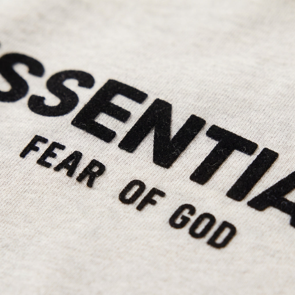 Fear of God Essentials Shorts (SS22) Light Oatmeal – detail