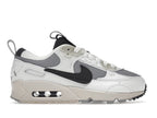 tenisky a boty Nike Air Max 90 Futura Wolf Grey Summit White Light Orewood Brown Medium Ash (W) DZ4708-001 ADONIO