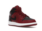 tenisky a boty Jordan 1 Mid Team Red Black White (GS) 554725-601 ADONIO