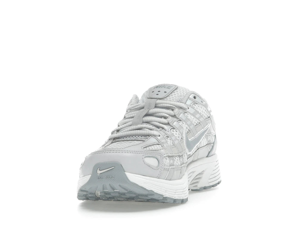 tenisky a boty Nike P-6000 SE Summit White Vast Grey Wolf Grey (W) IF1756-100 ADONIO