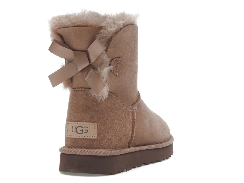 tenisky a boty UGG Mini Bailey Bow II Rocky Oak (W) 1016501-RYK ADONIO